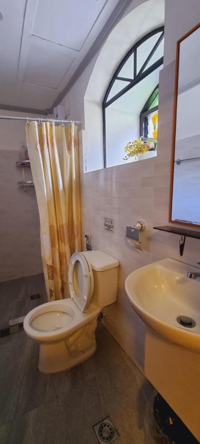 Casa Familya Hotell Batac Exteriör bild