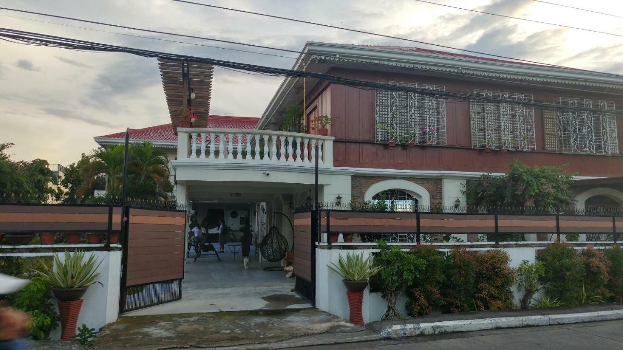 Casa Familya Hotell Batac Exteriör bild